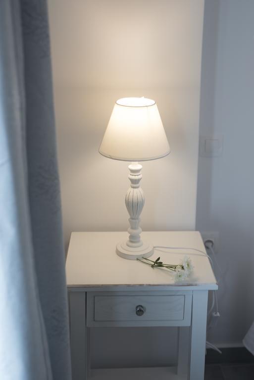 Rose Suites Vourvoúlos Esterno foto