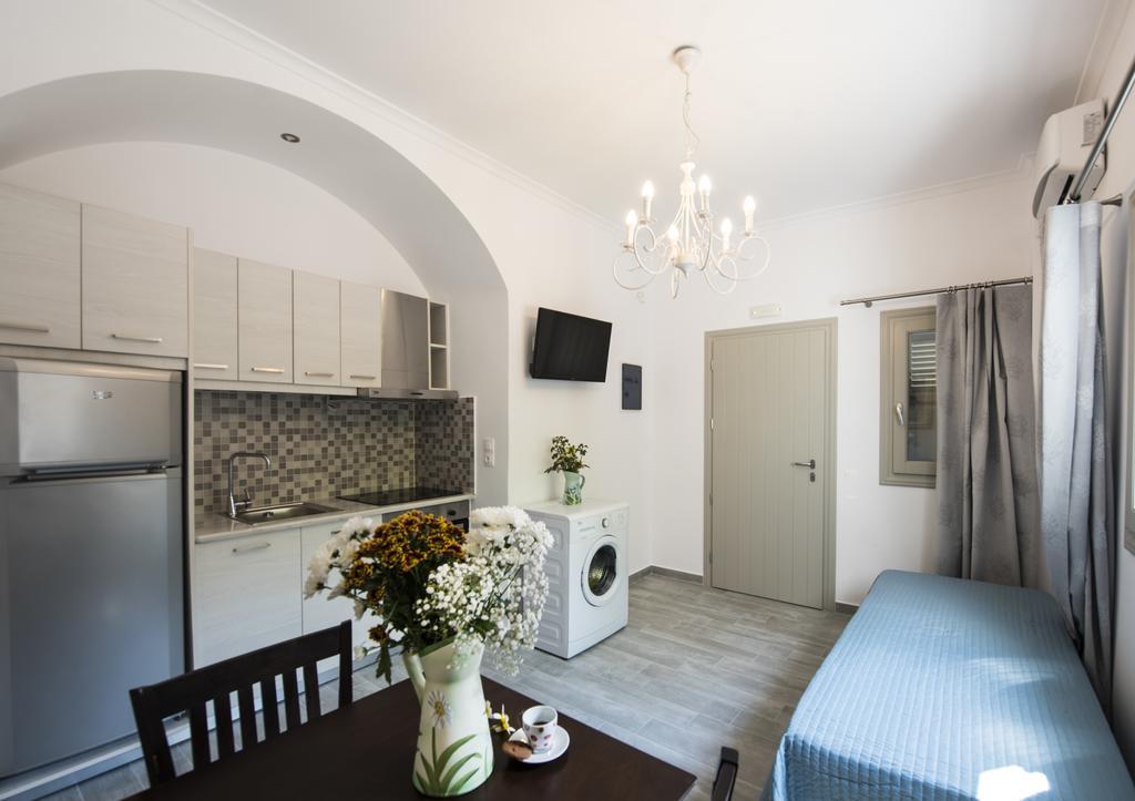 Rose Suites Vourvoúlos Esterno foto