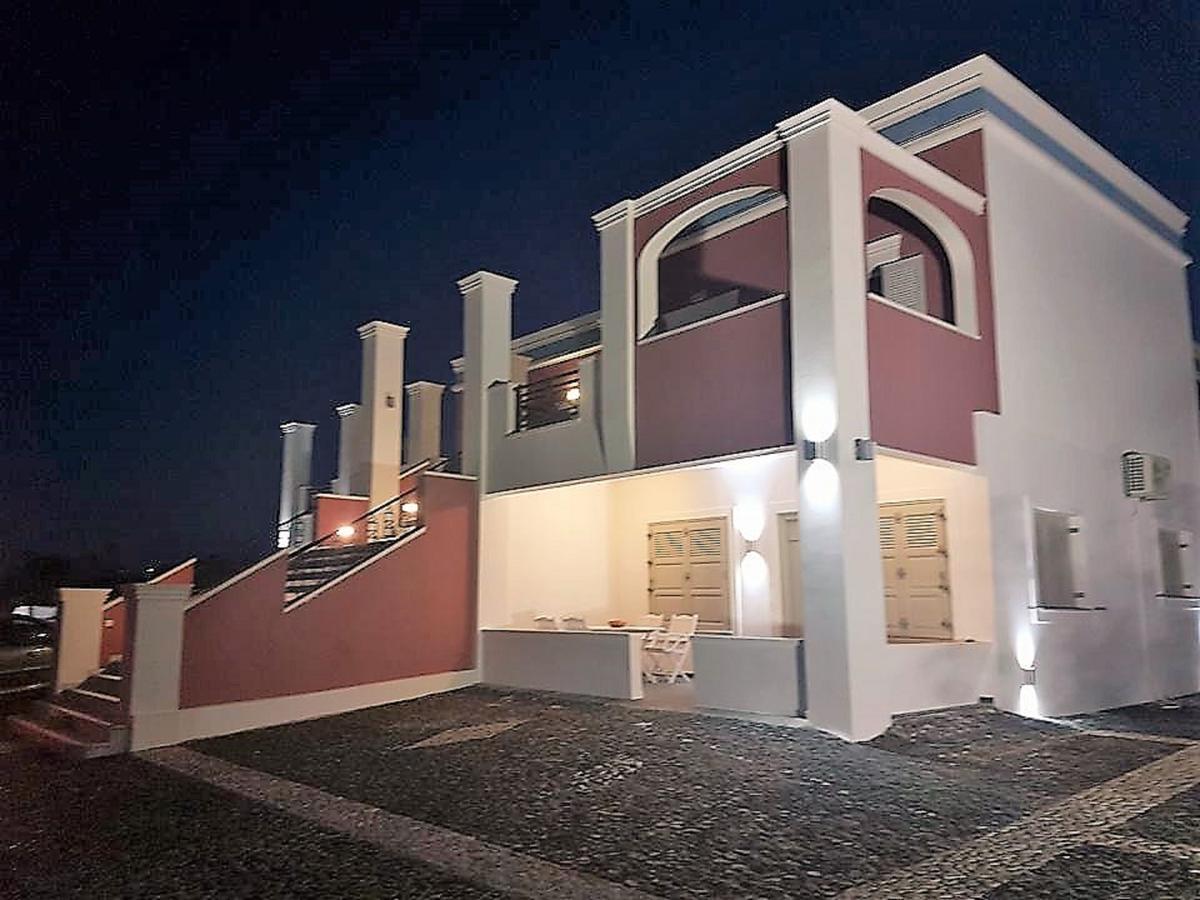 Rose Suites Vourvoúlos Esterno foto