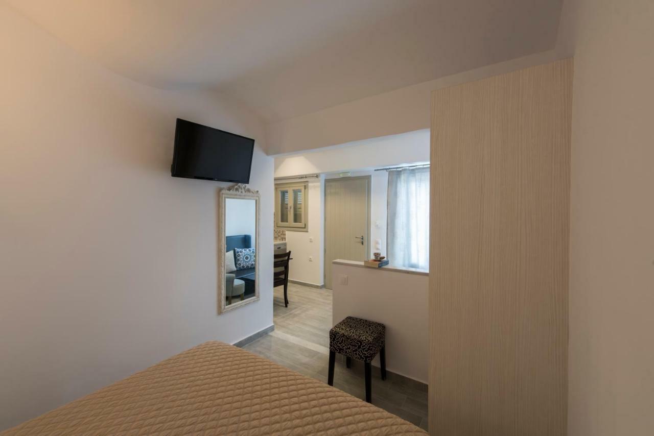 Rose Suites Vourvoúlos Esterno foto